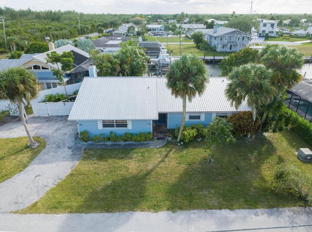 11 Majestic Way, Fort Pierce, FL 34949