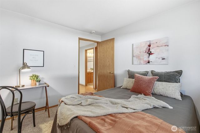 10712 NW 30th Court, Vancouver, WA 98685