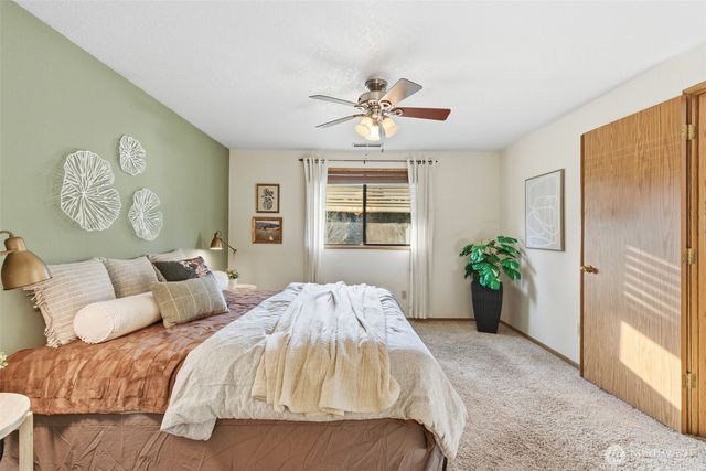 10712 NW 30th Court, Vancouver, WA 98685