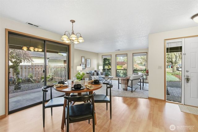 10712 NW 30th Court, Vancouver, WA 98685