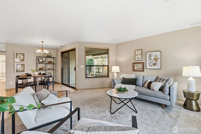 10712 NW 30th Court, Vancouver, WA 98685