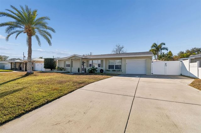 5112 58TH WAY N, Kenneth City, FL 33709