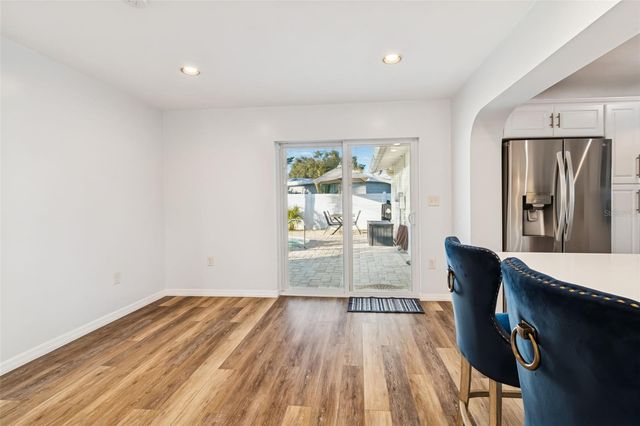 5112 58TH WAY N, Kenneth City, FL 33709