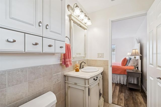 5112 58TH WAY N, Kenneth City, FL 33709