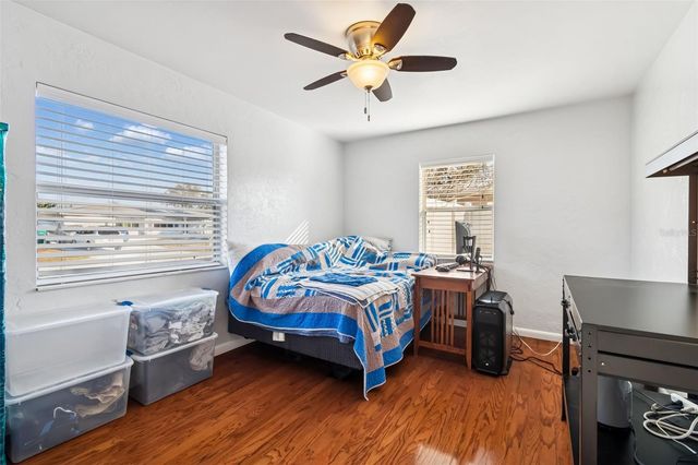 5112 58TH WAY N, Kenneth City, FL 33709