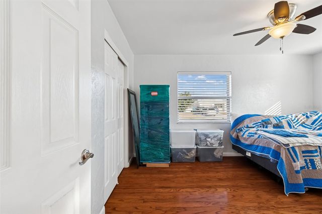 5112 58TH WAY N, Kenneth City, FL 33709