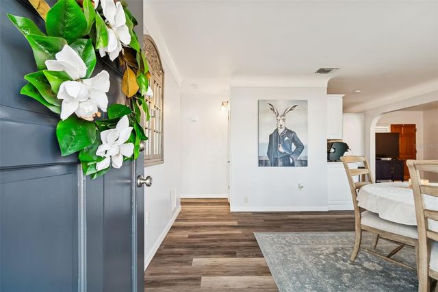 5112 58TH WAY N, Kenneth City, FL 33709