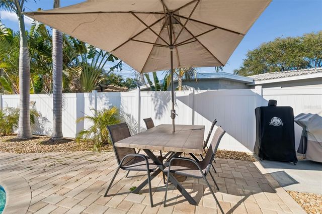 5112 58TH WAY N, Kenneth City, FL 33709