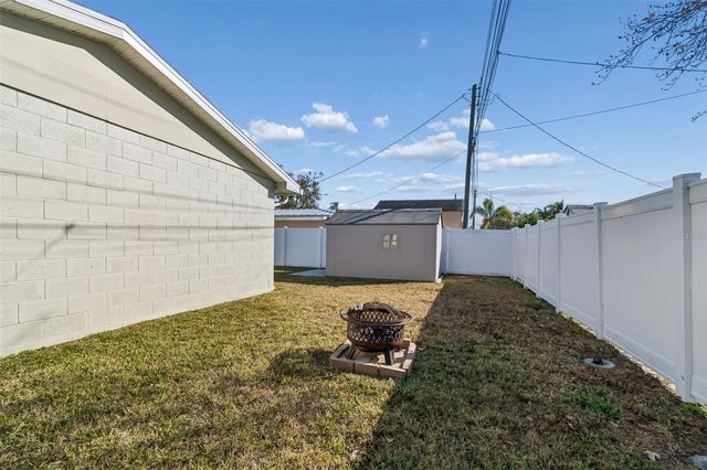5112 58TH WAY N, Kenneth City, FL 33709