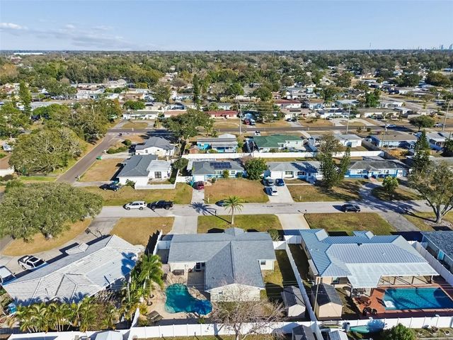 5112 58TH WAY N, Kenneth City, FL 33709