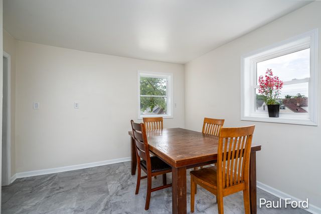 924 Hall Street Se, City Of Grand Rapids, MI 49507