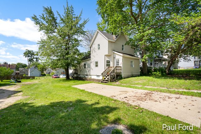 924 Hall Street Se, City Of Grand Rapids, MI 49507