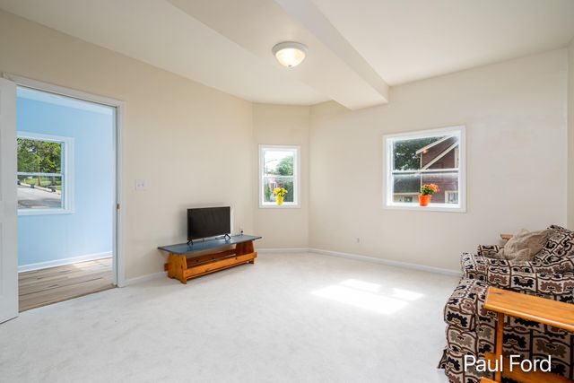 924 Hall Street Se, City Of Grand Rapids, MI 49507