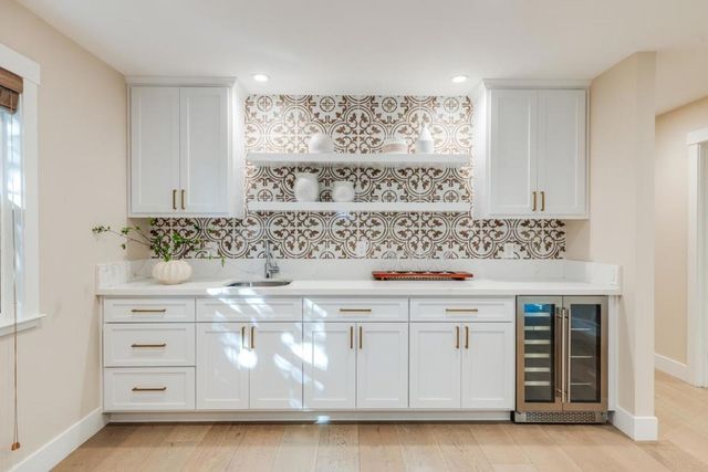 2886 Emerson Street, Palo Alto, CA 94306