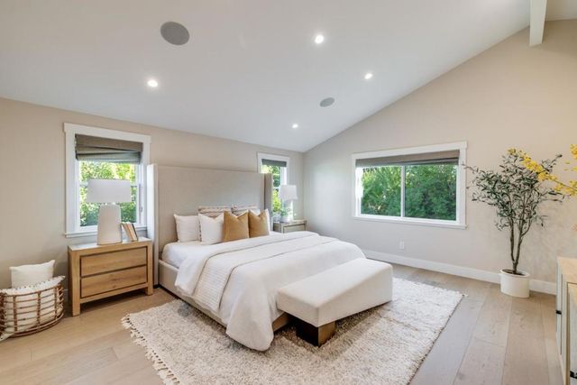 2886 Emerson Street, Palo Alto, CA 94306