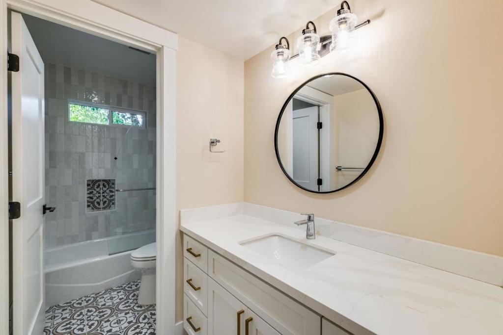 Image 17 of property listing at 2886 Emerson Street, Palo Alto, CA 94306