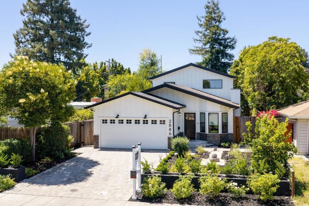 Image 2 of property listing at 2886 Emerson Street, Palo Alto, CA 94306