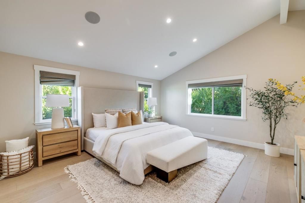 Image 24 of property listing at 2886 Emerson Street, Palo Alto, CA 94306