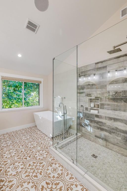 Image 28 of property listing at 2886 Emerson Street, Palo Alto, CA 94306