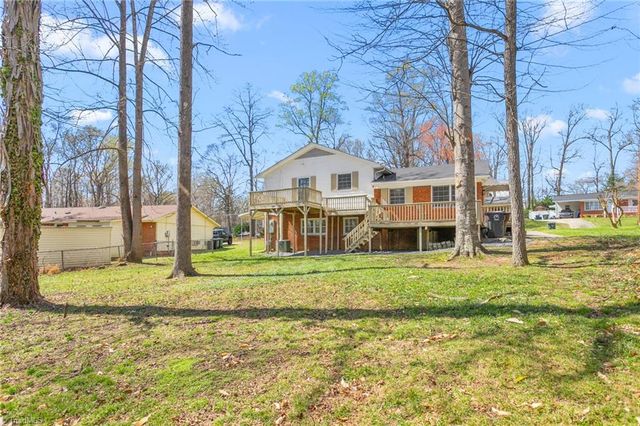 3005 Twin Lakes Drive, Greensboro, NC 27407