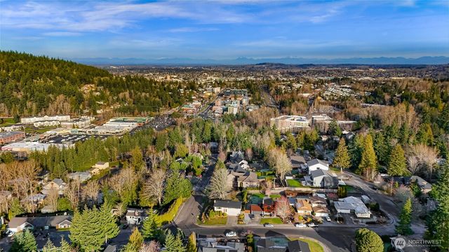 3701 Ridgemont Way, Bellingham, WA 98226