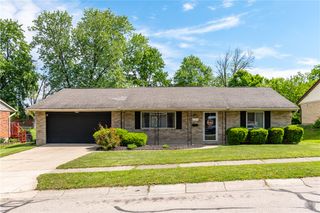 1725 Bayberry Drive, Miamisburg, OH 45342