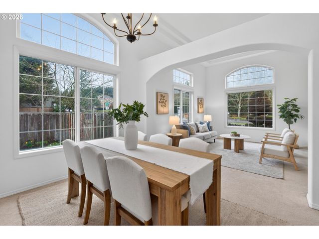 13539 Se SCOTT CREEK Ln, Happy Valley, OR 97086