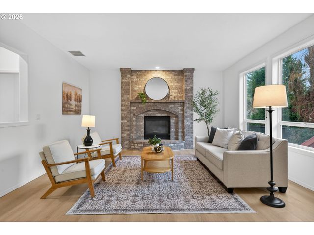 13539 Se SCOTT CREEK Ln, Happy Valley, OR 97086