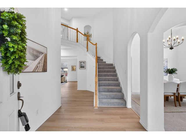 13539 Se SCOTT CREEK Ln, Happy Valley, OR 97086