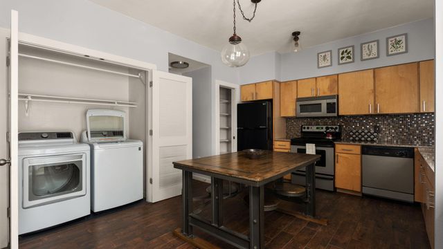 1201 Grove BLVD 2802, Austin, TX 78741