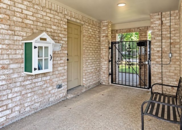 17107 Rustington Drive, Spring, TX 77379