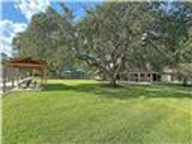 17107 Rustington Drive, Spring, TX 77379