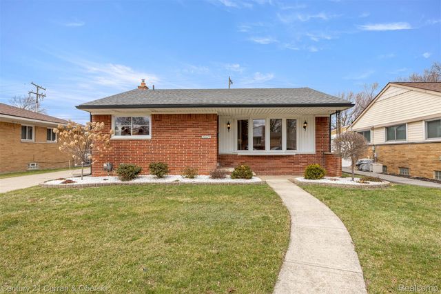 20025 Valera Street, St. Clair Shores, MI 48080