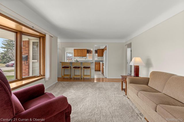 20025 Valera Street, St. Clair Shores, MI 48080