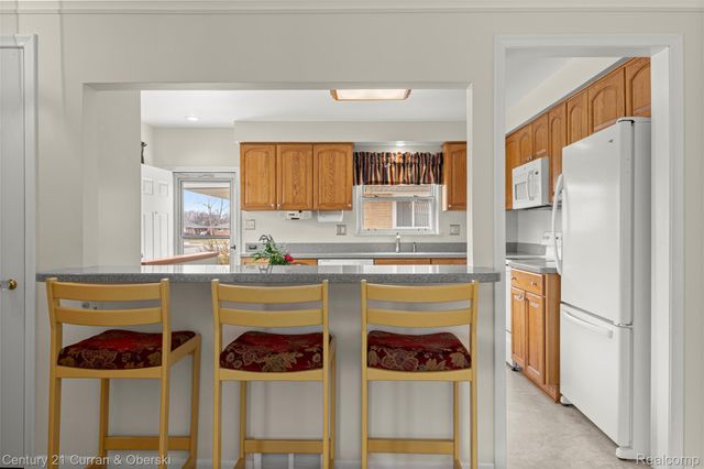 20025 Valera Street, St. Clair Shores, MI 48080