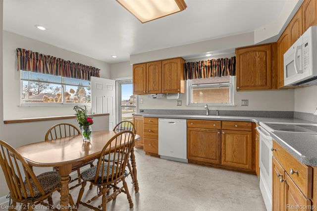 20025 Valera Street, St. Clair Shores, MI 48080