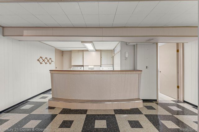 20025 Valera Street, St. Clair Shores, MI 48080