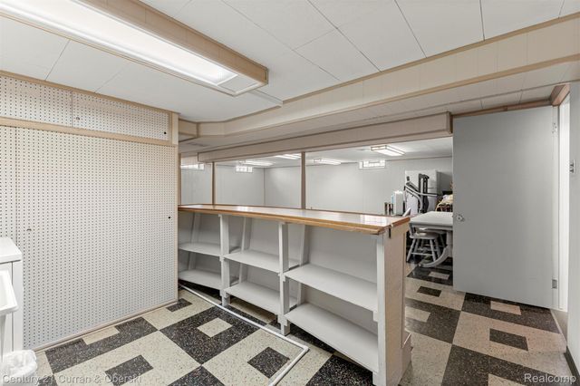 20025 Valera Street, St. Clair Shores, MI 48080