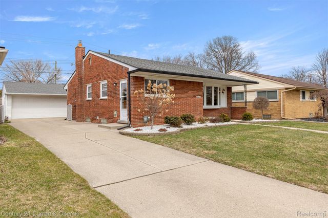 20025 Valera Street, St. Clair Shores, MI 48080