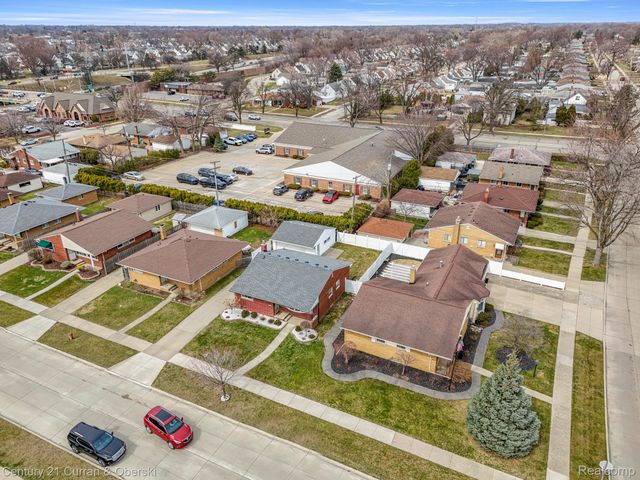 20025 Valera Street, St. Clair Shores, MI 48080