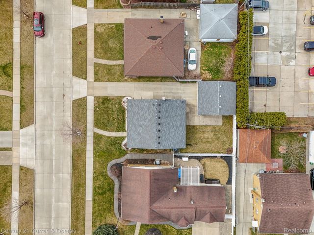 20025 Valera Street, St. Clair Shores, MI 48080