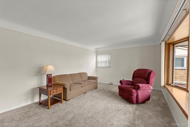 20025 Valera Street, St. Clair Shores, MI 48080