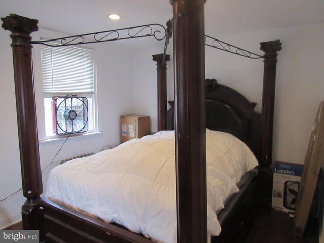 4154 ROBBINS AVE, Philadelphia, PA 19135