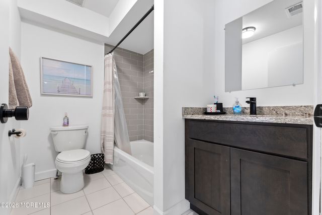 18 Diane Drive, Tinton Falls, NJ 07753