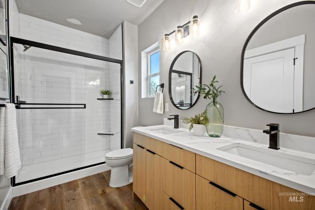 2111 S Pacific St, Boise, ID 83705