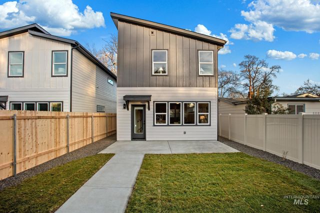 2111 S Pacific St, Boise, ID 83705