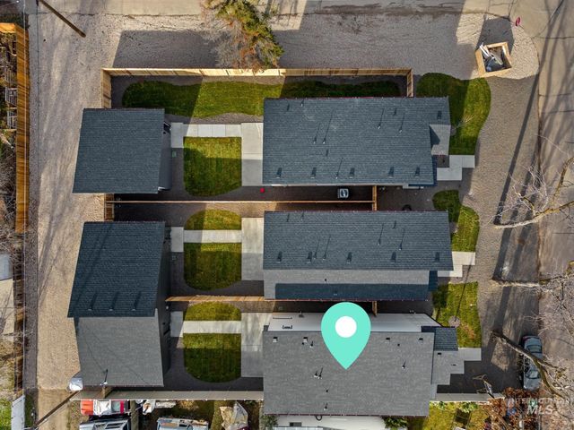 2111 S Pacific St, Boise, ID 83705