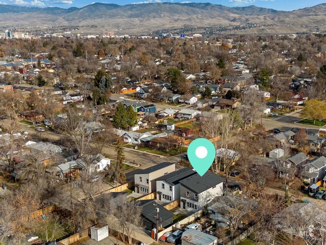 2111 S Pacific St, Boise, ID 83705