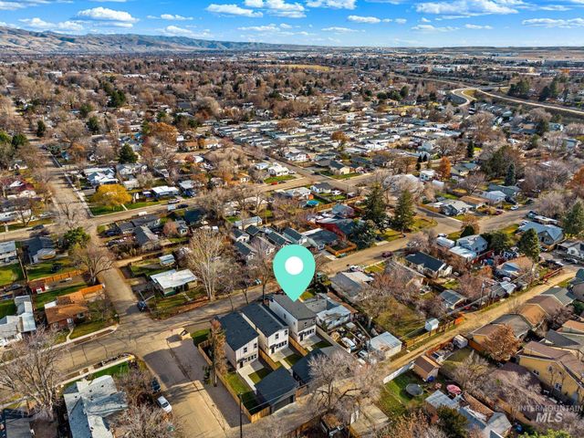 2111 S Pacific St, Boise, ID 83705