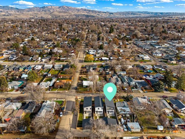 2111 S Pacific St, Boise, ID 83705